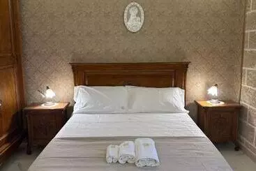 Nocleg ze śniadaniem Castlehawk Resort