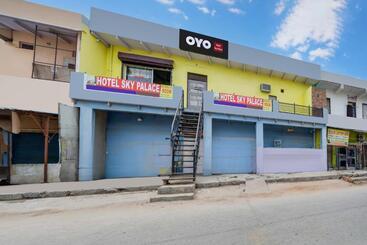 Oyo Hotel Sky Palace