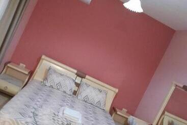 پانسیون Afd Vlore