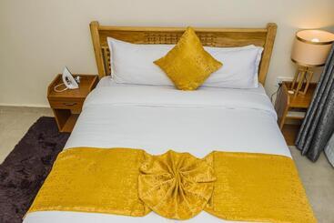 تختخواب و صبحانه Cn Towers