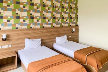 Deluma Hotel Syariah Redpartner