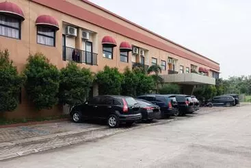 Deluma Hotel Syariah Redpartner