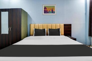 هتل O Dharohar Homestay