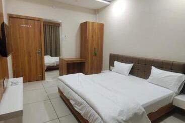Hotell Tirupati Inn
