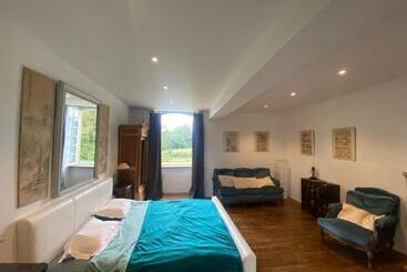 مبيت وإفطار Chateau De Grandsagne