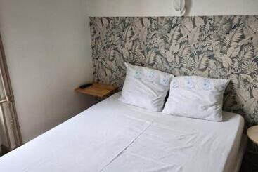 ホテル Hôtel Des Deux Gares