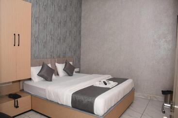 בית מלון כפרי Sah Sweets