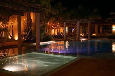 בית מלון כפרי Hacienda 1800