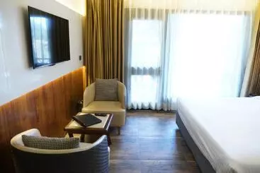 Kasauli Hills Resort