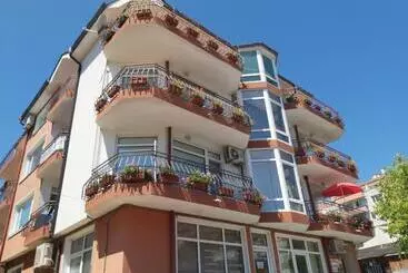 Pension стаи за гости русинови