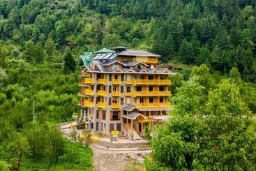 The Hosteller Old Manali, Manu Temple