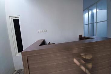 호텔 Capital O 94128 The Bale Teras T