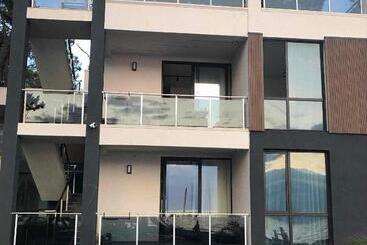 هتل آپارتمان Sun Beach Hotel Grigoleti