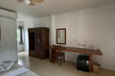 ホテル Gee Resort