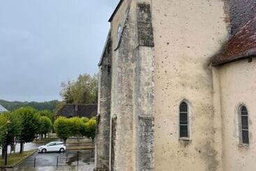 Szálló Le Champcevrais