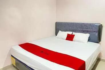 Hotel Reddoorz @ Homestay Madu Makassar