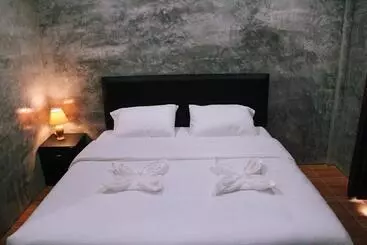 Hotelli บ้านทองสุข รีสอร์ท