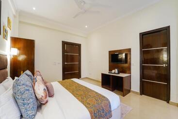 Montrose11 Boutique Hotel I Kasauli I Spa