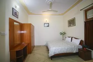 Majatalo Ranthambore Tiger Home