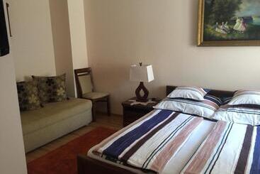 민박 Atkári Vendégház