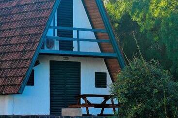 هتل آپارتمان Cabañas Verde Y Blanco