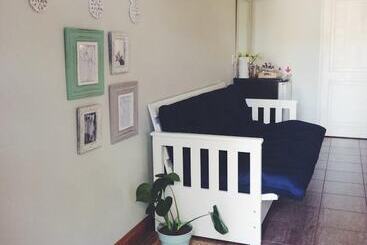 Bed and Breakfast The Hedge Guesthouse