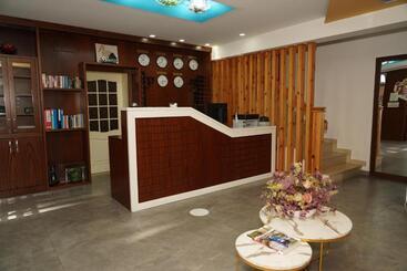 ホテル Monaco & Garden