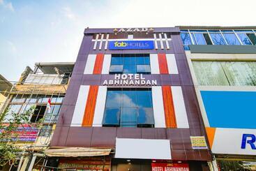 Hotel Fabexpress Blessing Palace