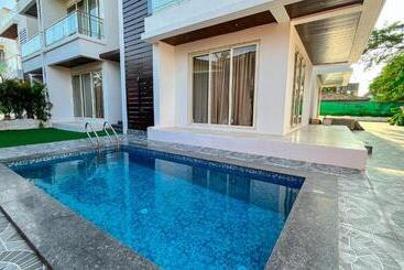 בית מלון כפרי Misty Blues Villas & Resort