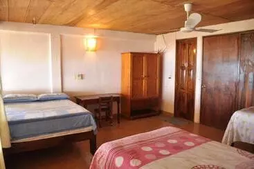 ホテル Ananda Guest House Yoga & Meditación