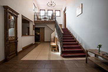 فندق Apartmány Laguna