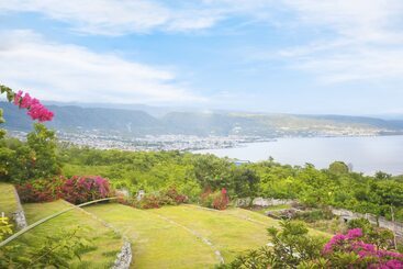 ホテル Swissbelinn Luwuk