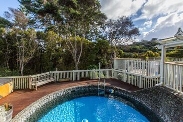 Hekerua Lodge Backpackers Hostel Waiheke Island