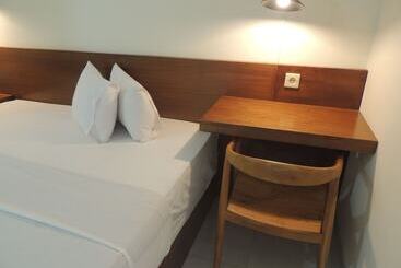 Hotell Wisma Tamu Uksw Guest House