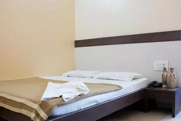 Hotel Aashish Deluxe Pet Friendly