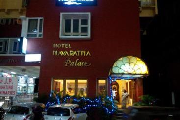 בית מלון כפרי Navaratna Palace