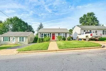 Mökkimajoitus St Louis Home < 1 Mi To Forest Park!