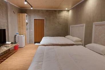 تختخواب و صبحانه A Ba Li Bi Duck Homsestay