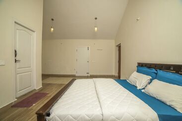 Hotel Anjana Estate Villa