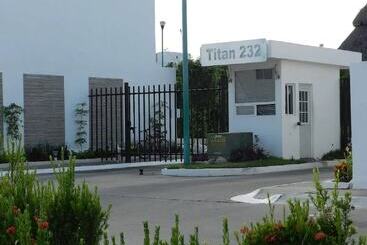 هتل Casa Ceiba By Trvl2hm