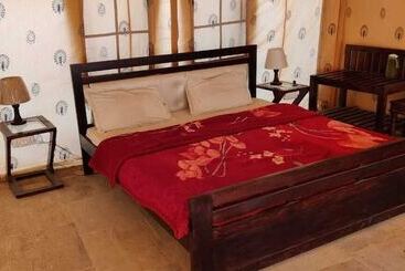 Отель Gujarat Resort Jaisalmer