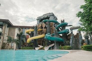 Resort Cebu Westown Lagoon  South Wing