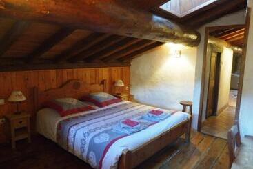 مبيت وإفطار Au Coeur Des Alpes