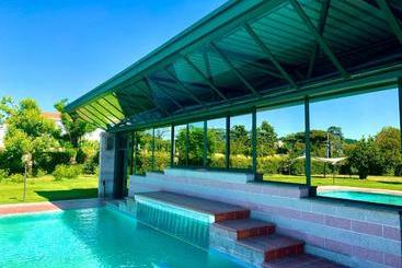 Отель Terme Luna