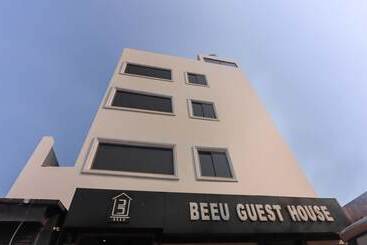 Hotel Super Collection O Belgacihia Near Kolkata Railway Station Formerly Beeu Guest House