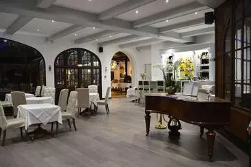 Hotel Restaurant Pavillon Bleu