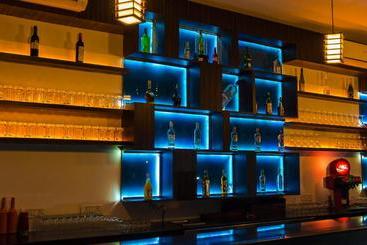 فندق Green Park Suites