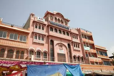 Collection O Hotel Vijay Palace