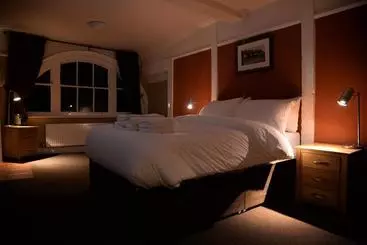Hotel Old George