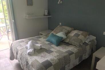 בית מלון כפרי Carina